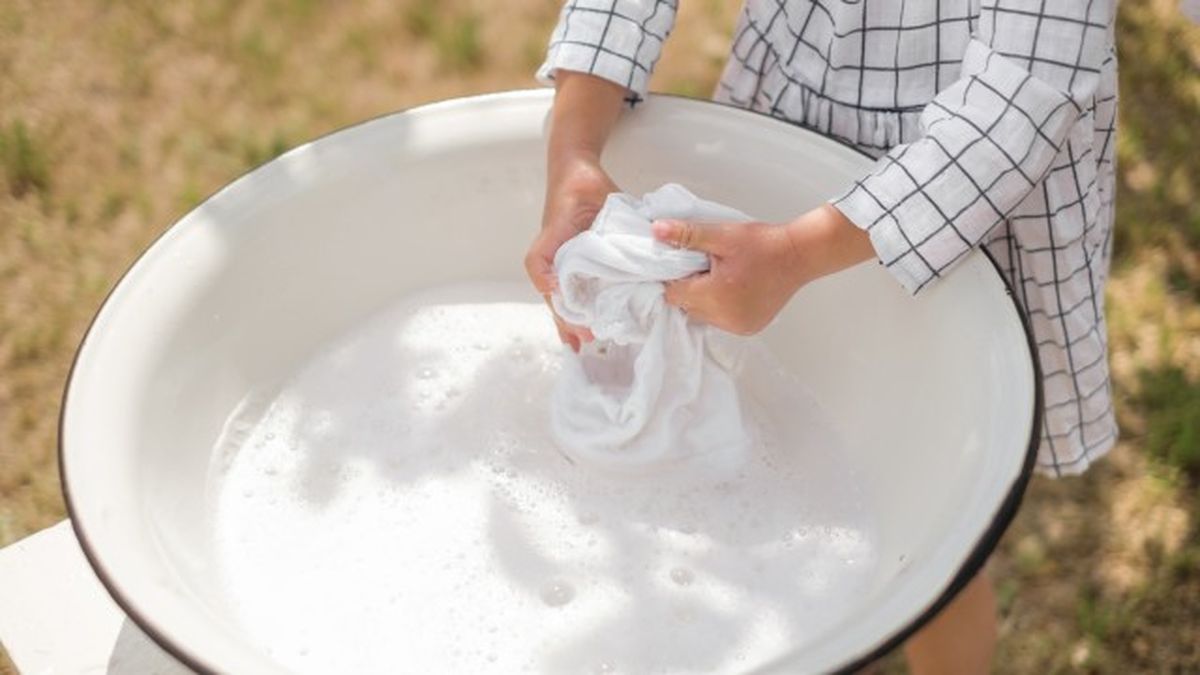 quitar manchas crema solar ropa