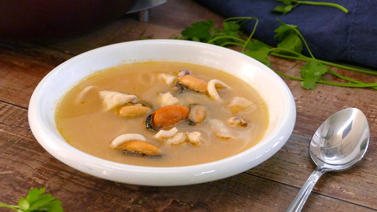 Receta de sopa de pescado y mejillones
