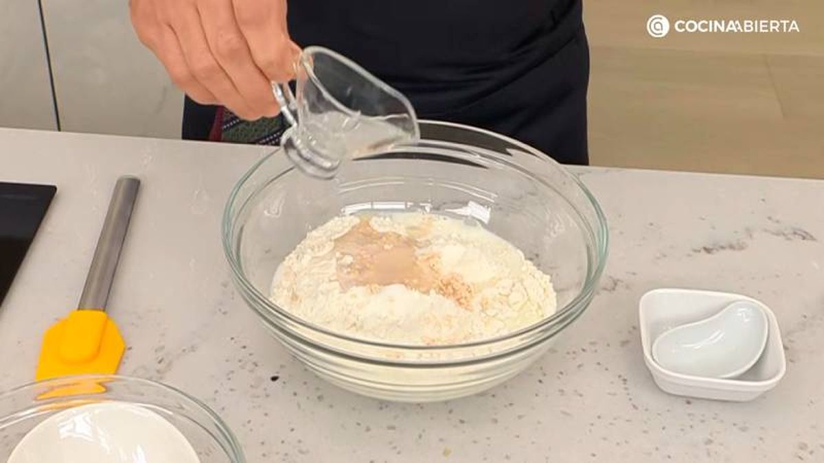 Mezcla los ingredientes y deja reposar