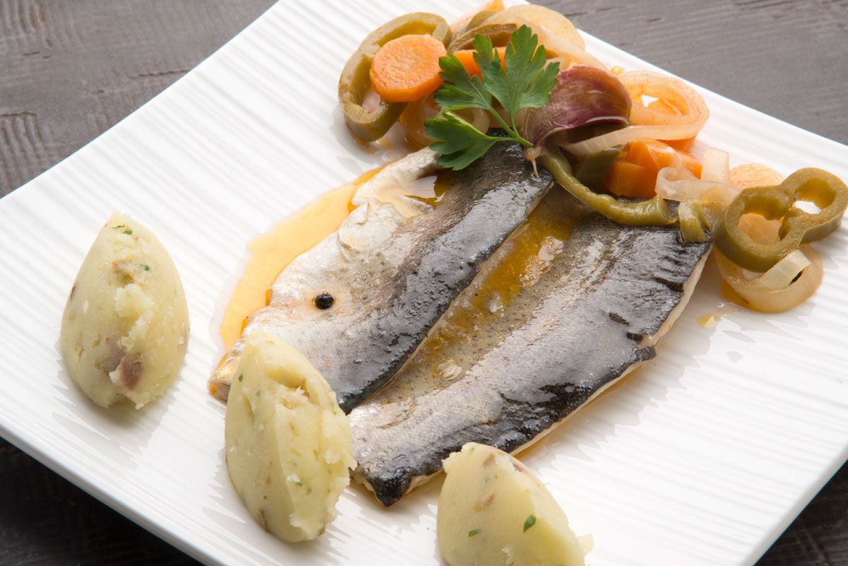 5492 1 Truchas en escabeche con pure de patatas (875) xl