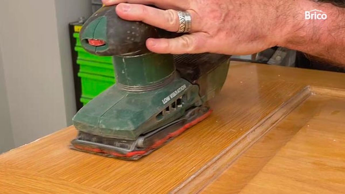 Como pintar una puerta de madera con pistola paso 2 2