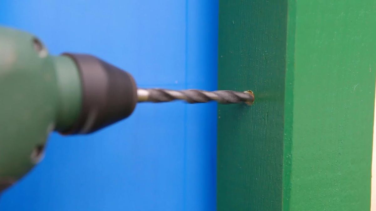 Soportes para bidones de agua paso 9