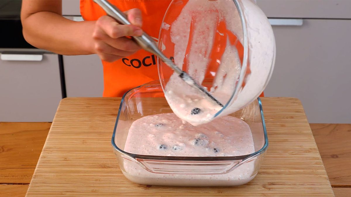 Receta de helado de yogur y moras   Paso 3