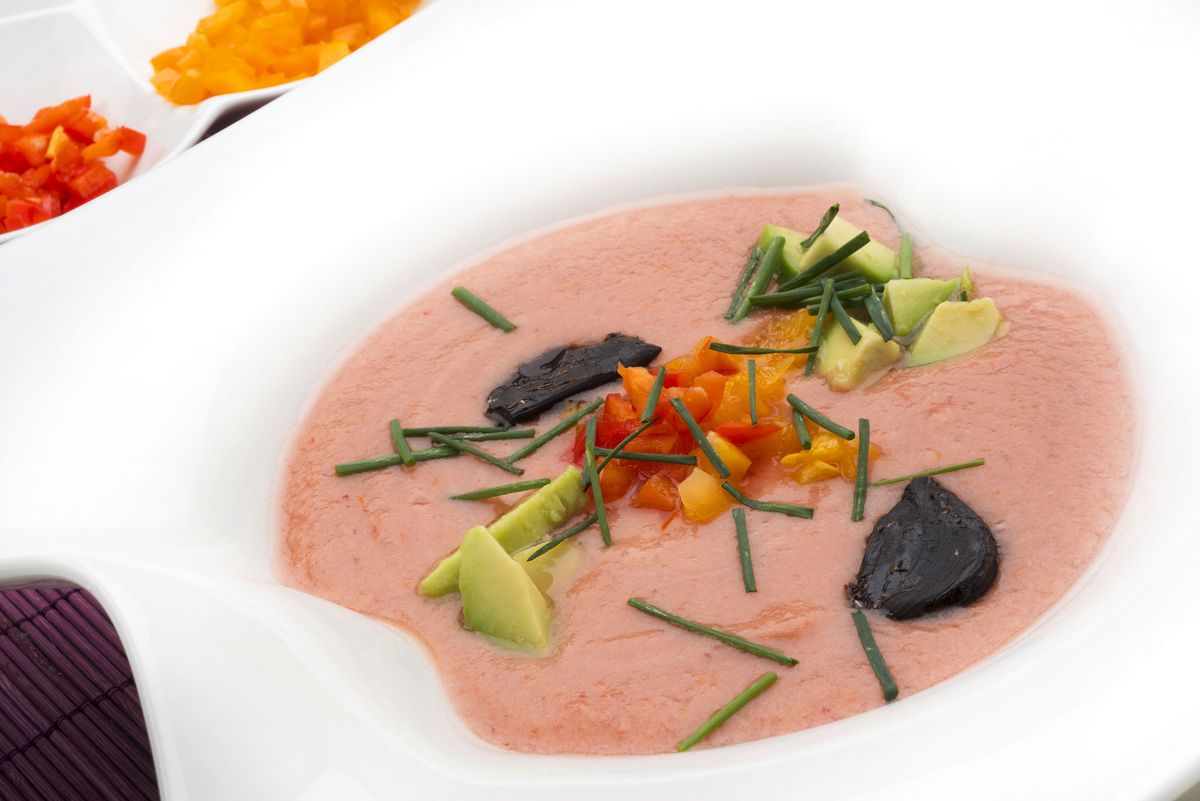 5786 1 Gazpacho de tomate y cerezas (1170) xl