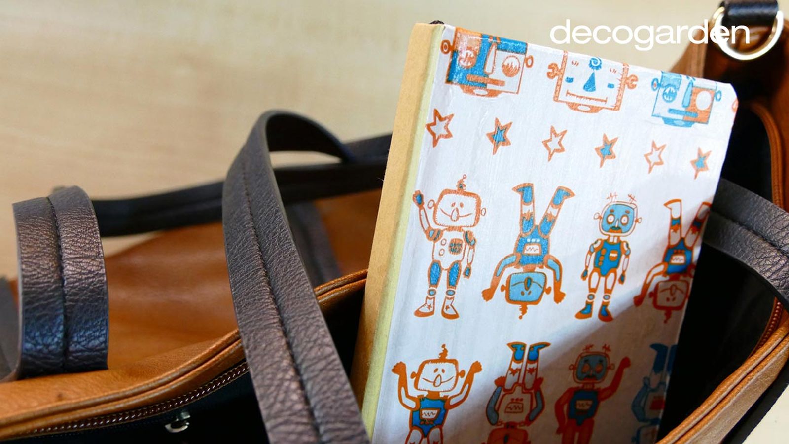 Decorar la tapa de una libreta