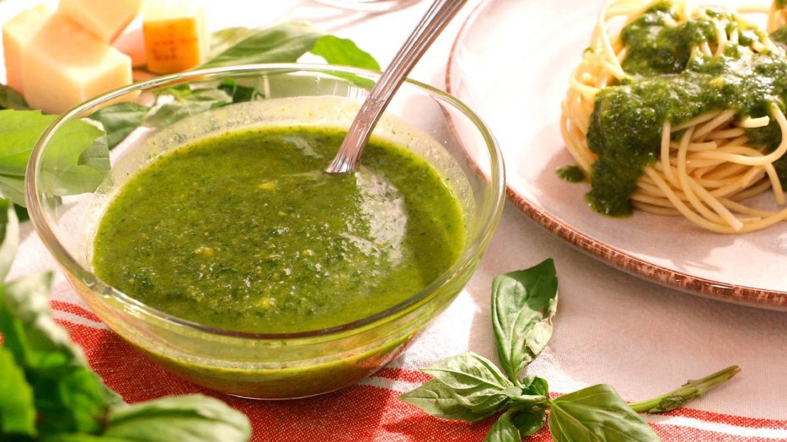 Cómo hacer salsa pesto