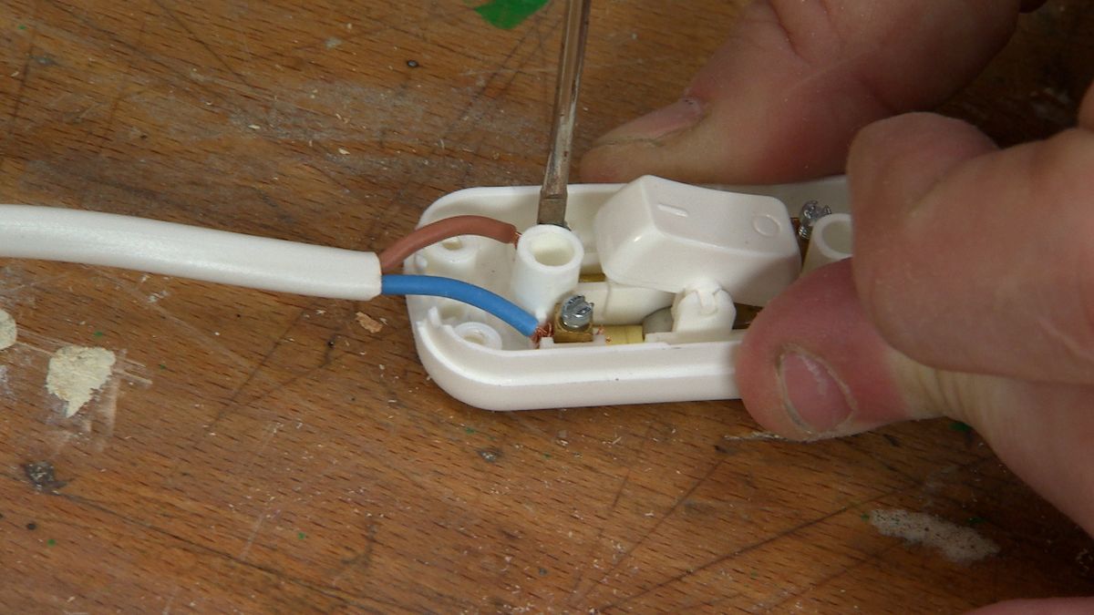 Mueble rinconero para guardar juguetes paso 8