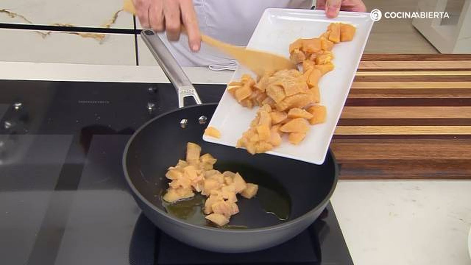 KARL7101 Fideos Yakisoba paso 1