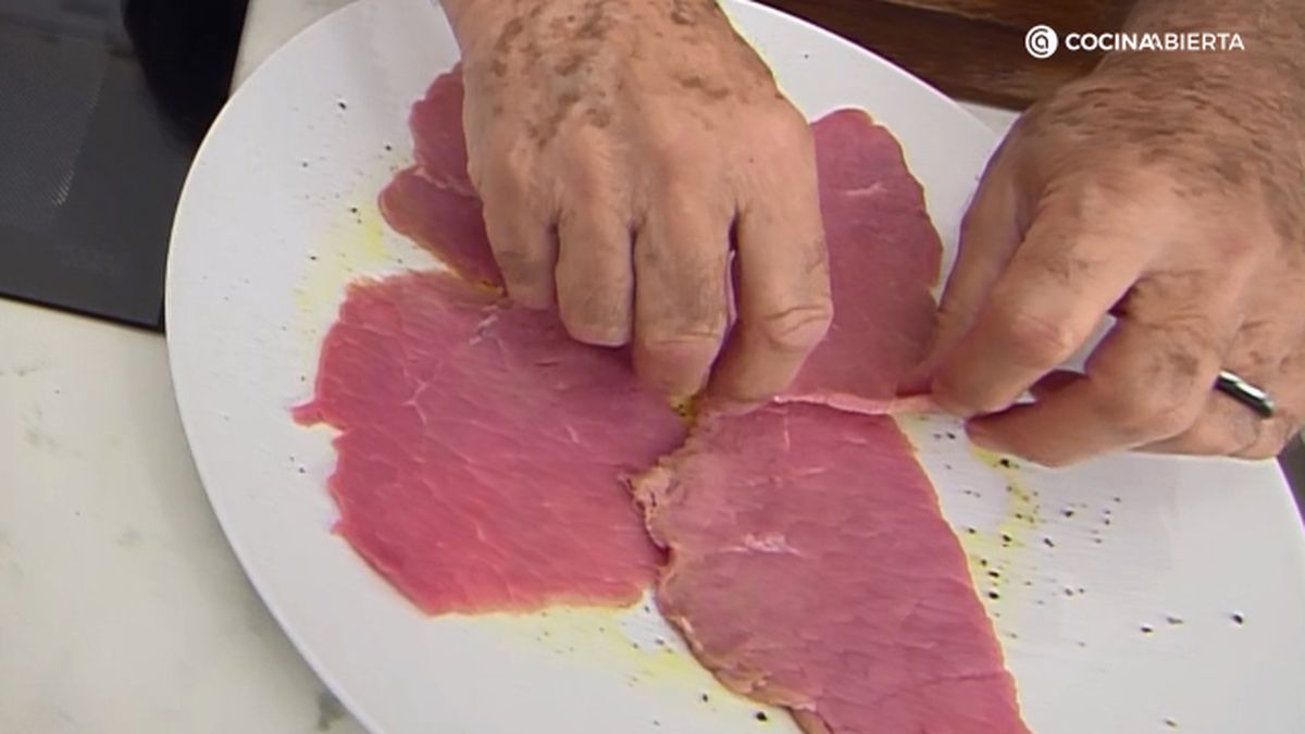 Carpaccio ternera parmesano paso 3