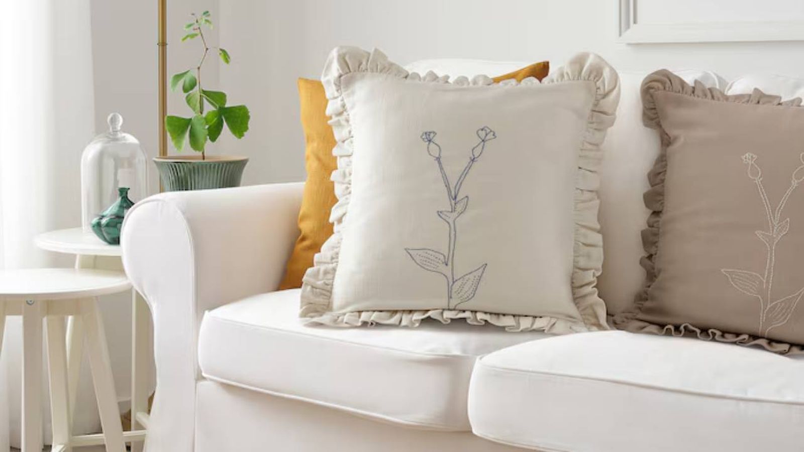 la coleccion ÅKERNEJLIKA ikea