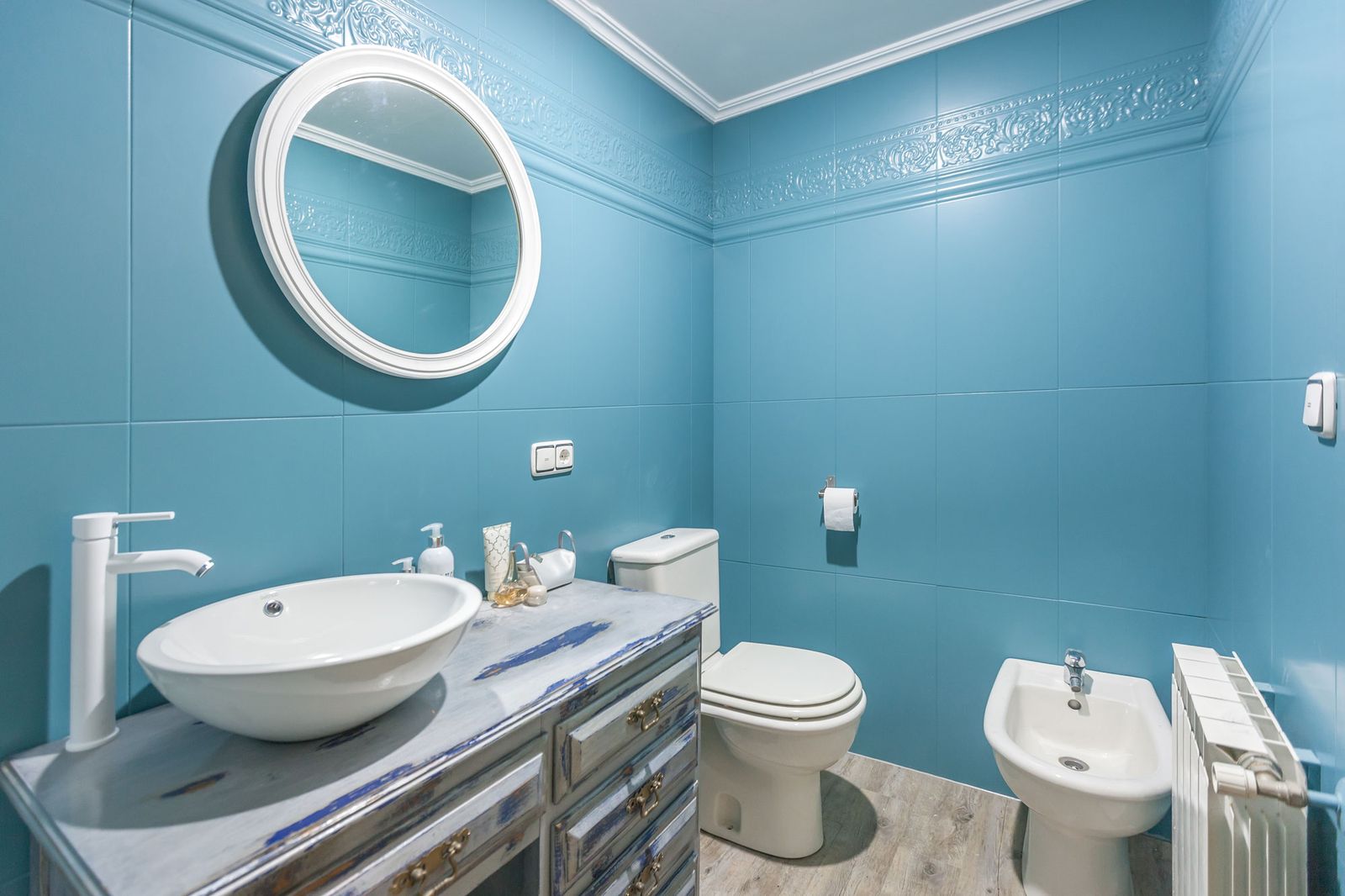 Decorar un baño renovado y funcional