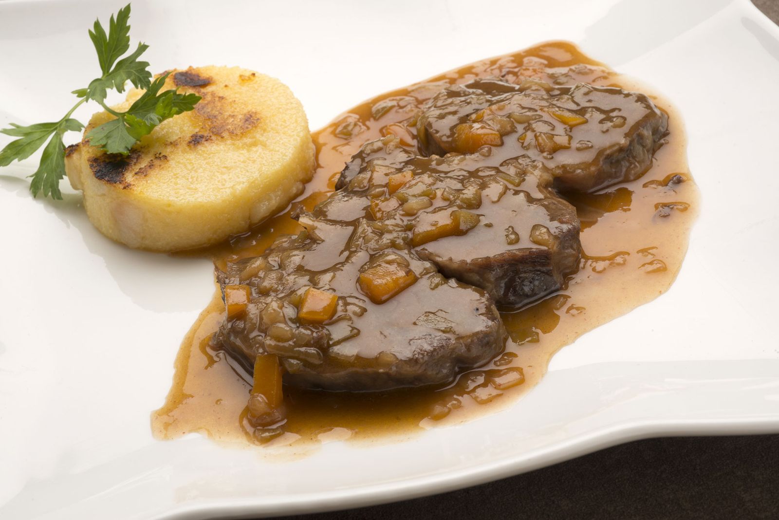 6035 1 Carrilleras de ternera con polenta xl