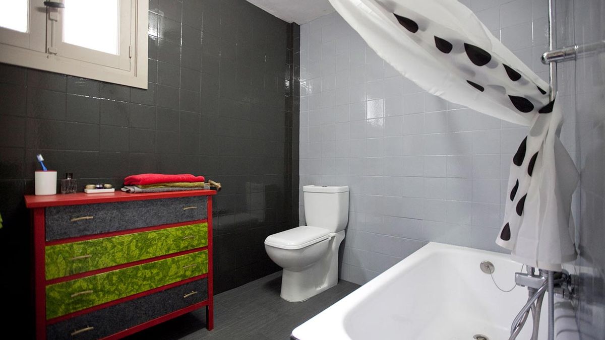 Cómo modernizar un baño viejo