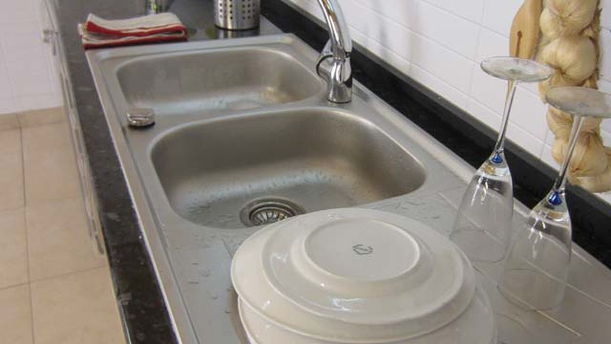 Cómo cambiar el fregadero paso 13