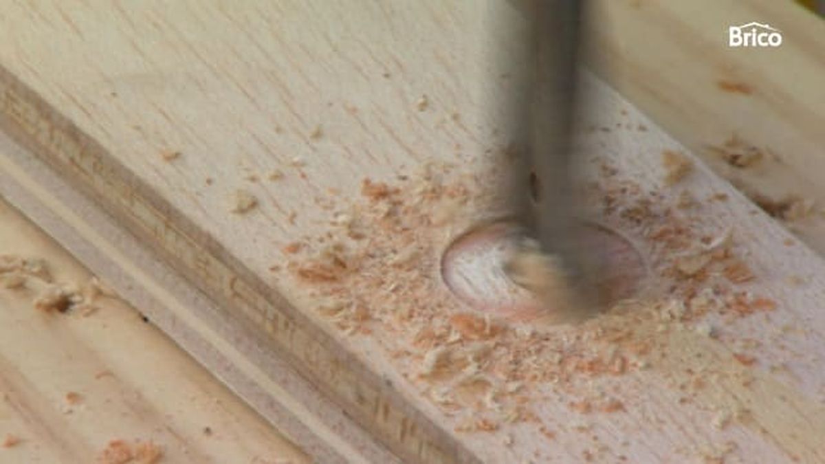 Bricomania 767 arbol de navidad de madera paso3