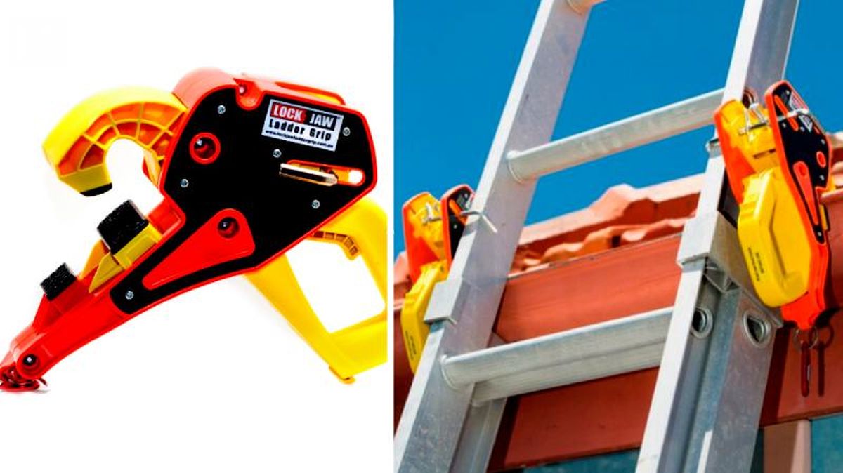 Herramienta Lock Jaw Ladder Grip enganchada en la canaleta