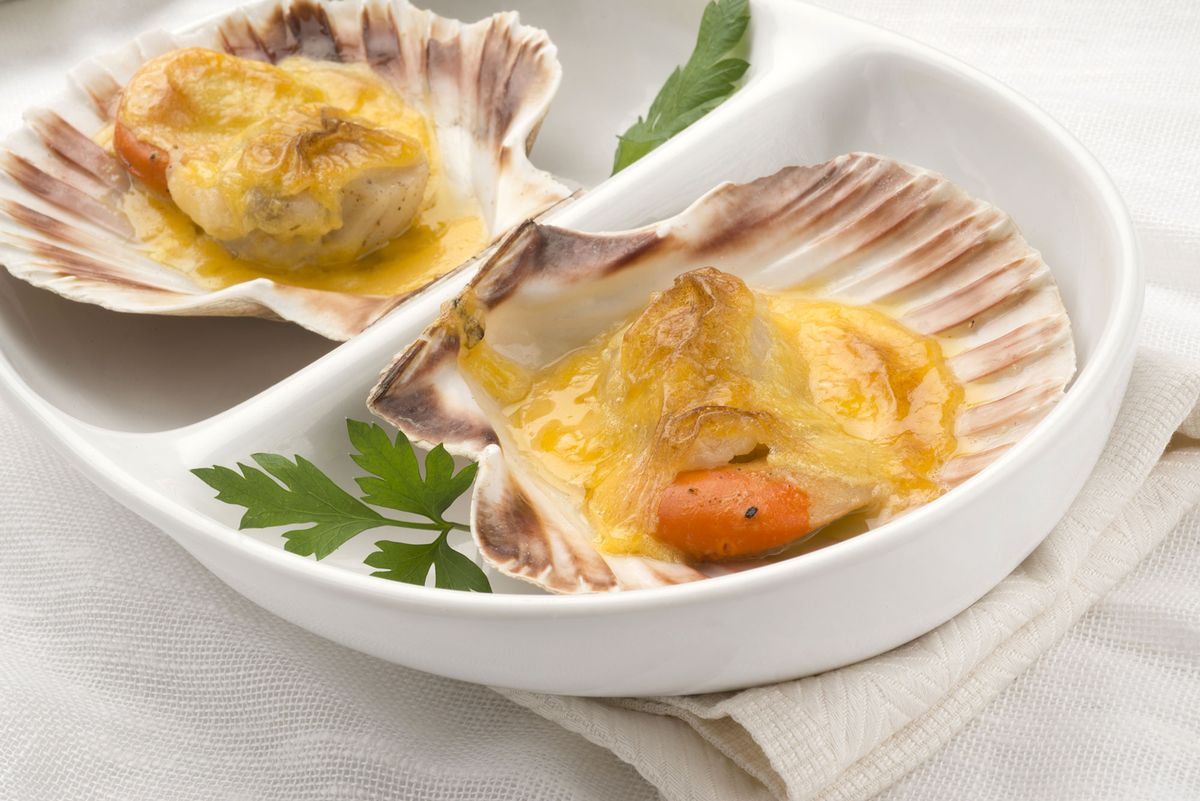 6086 1 Vieiras con salsa holandesa xl