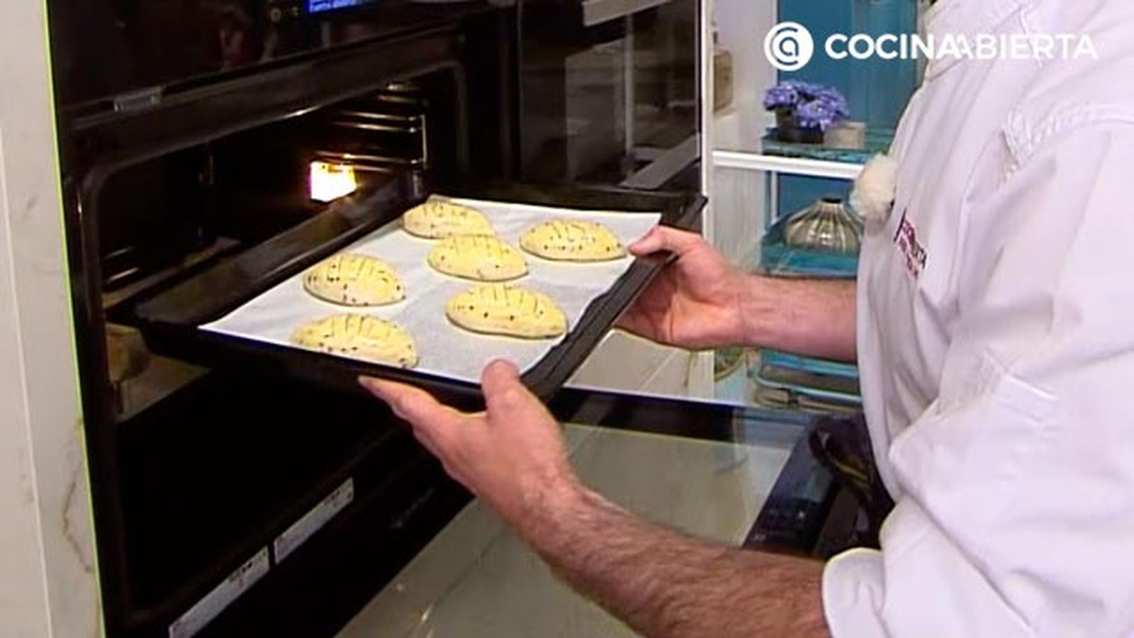 pan de viena version panecillos rellenos de crema chocolate receta joseba arguinano karl67460321 paso7
