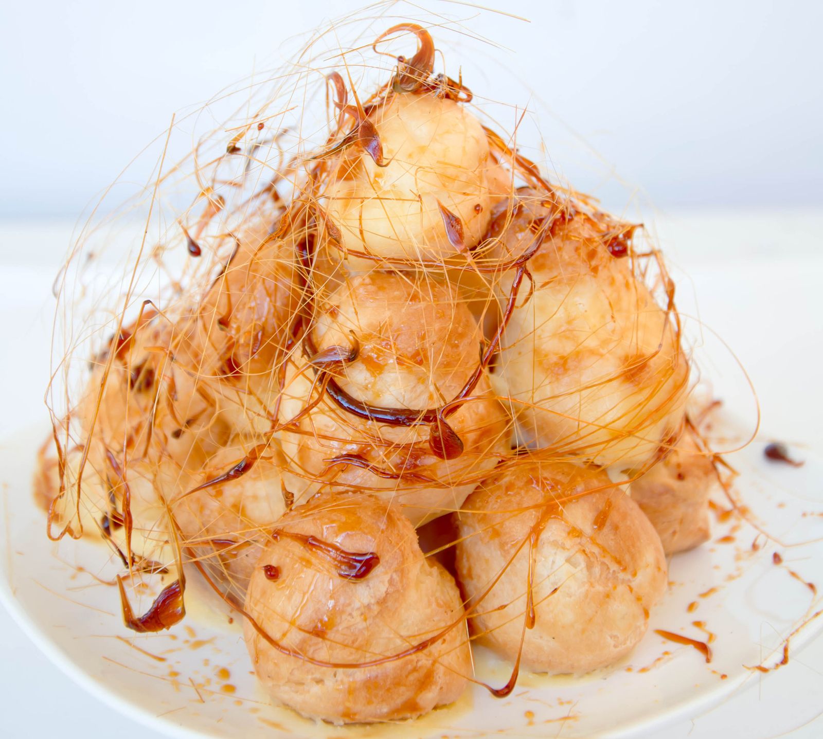 receta Croquembouche montaje