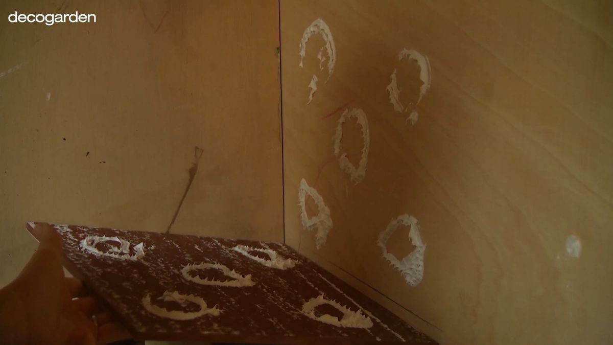 Decogarden 615 Como colocar baldosas hidraulicas paso 2