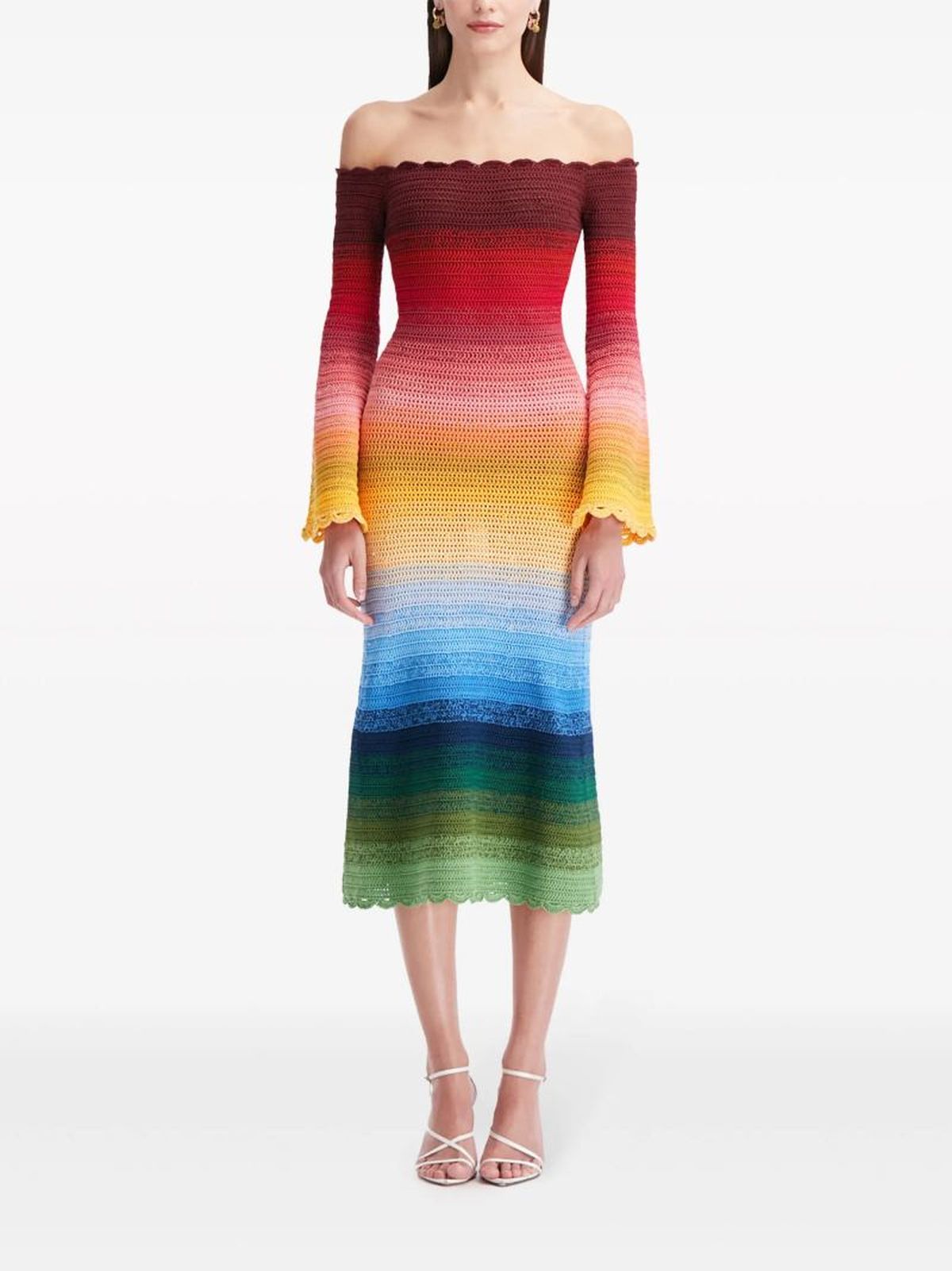 Vestido arcoíris de ganchillo de Oscar de la Renta