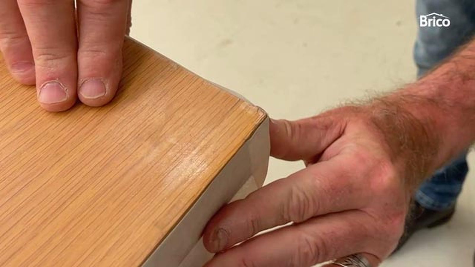 Como pintar una puerta de madera con pistola paso 5