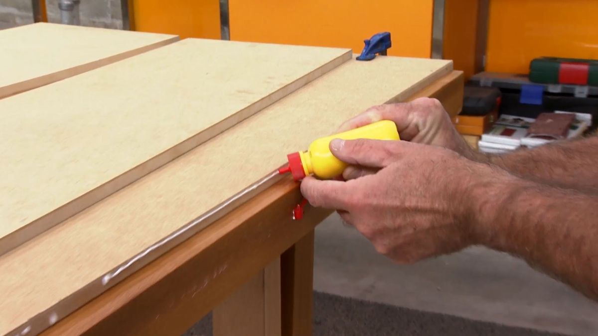 Cómo hacer una chimenea decorativa paso 2