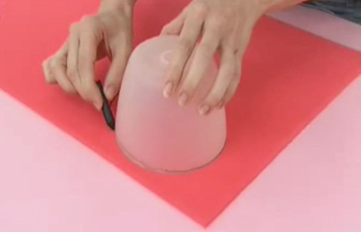 Cómo hacer un móvil colgante para bebés paso 1