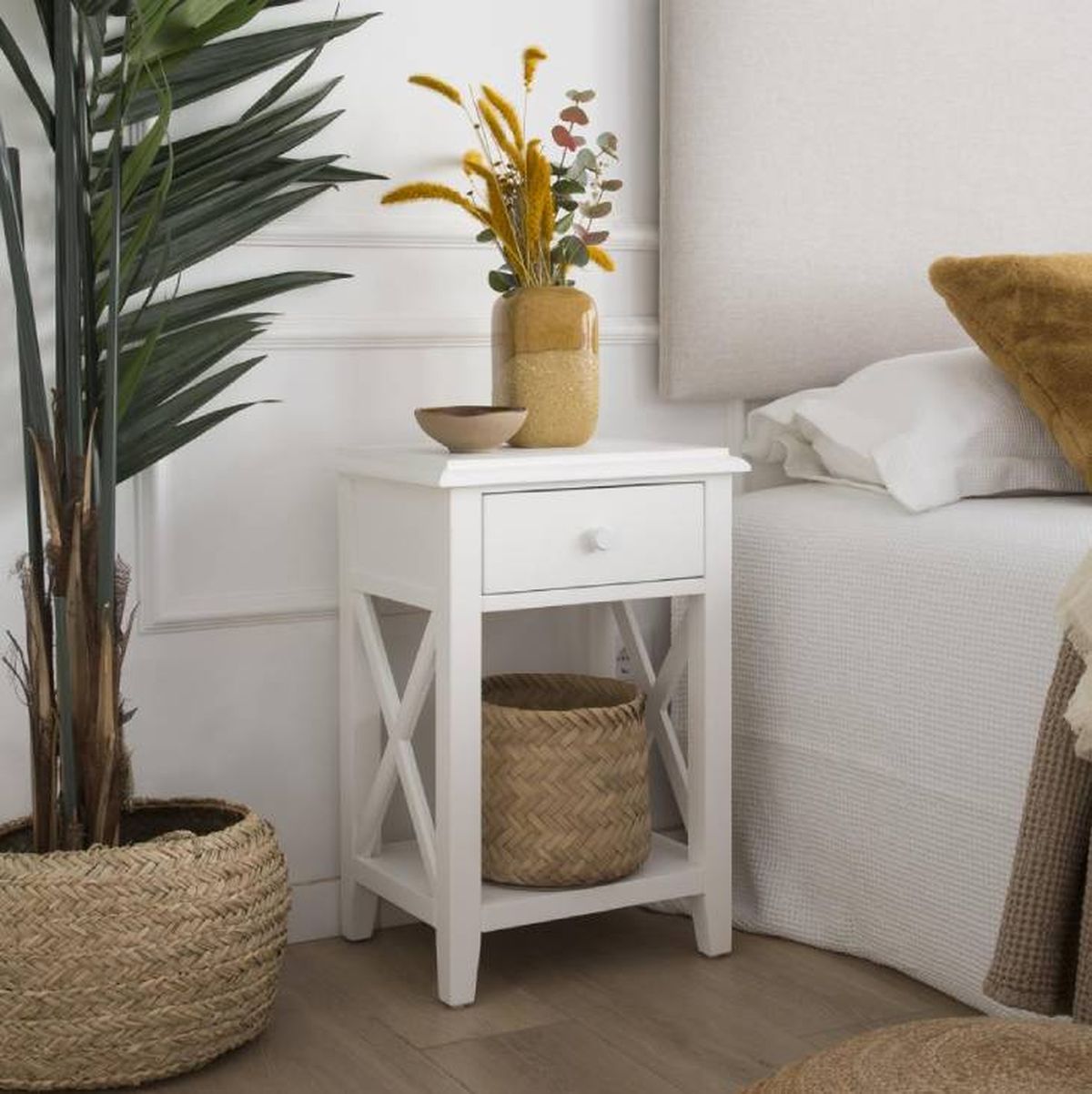 mesita noche niza banak