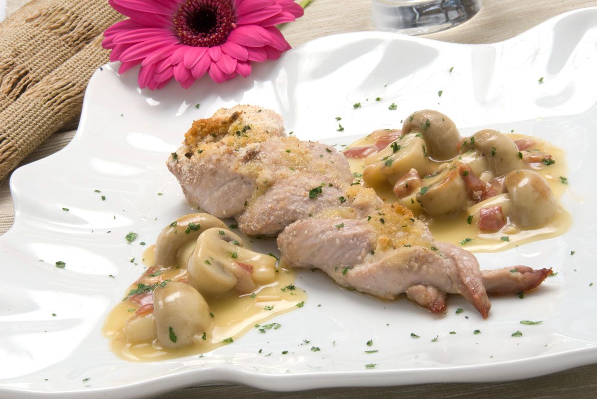 258 Trenzas de solomillo de cerdo con champiñones picantes (4873)