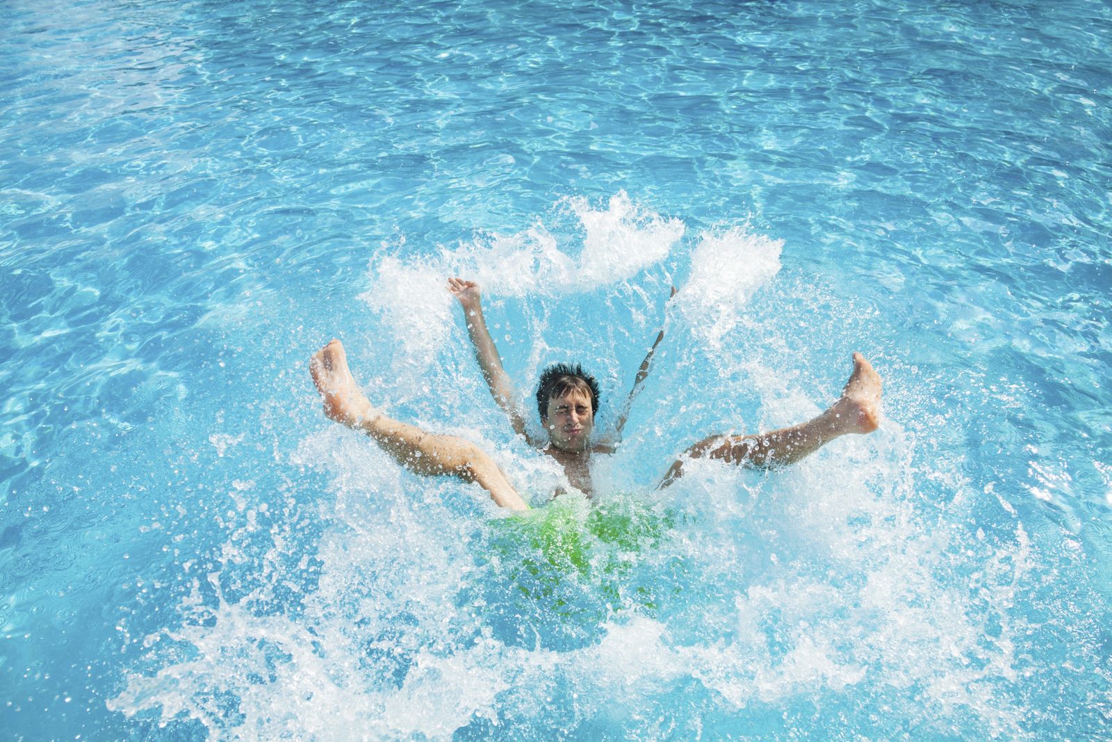 Quién es responsable en caso de accidente en una piscina comunitaria