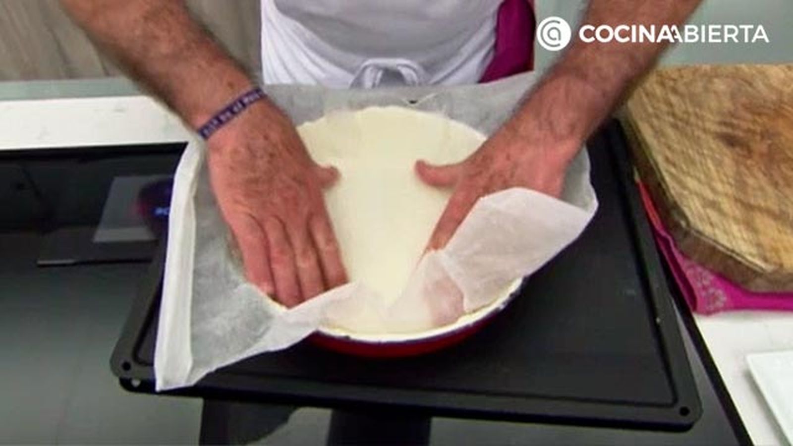 hornear masa quebrada pasta brisa truco karlos arguinano paso1