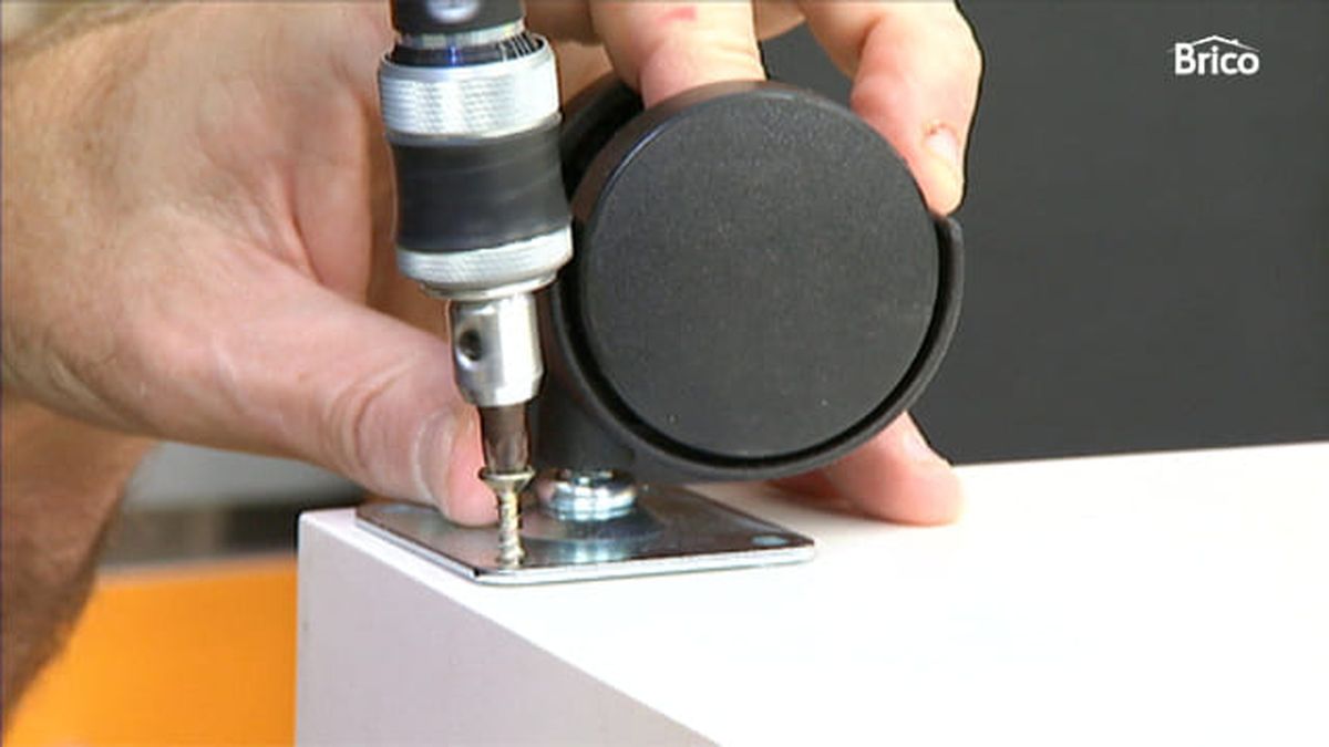 Bricomania 728 Banco almacenaje paso 10