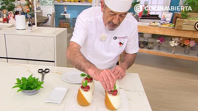 panna cotta de albaricoque receta facil karlos arguinano karl67730321 paso6