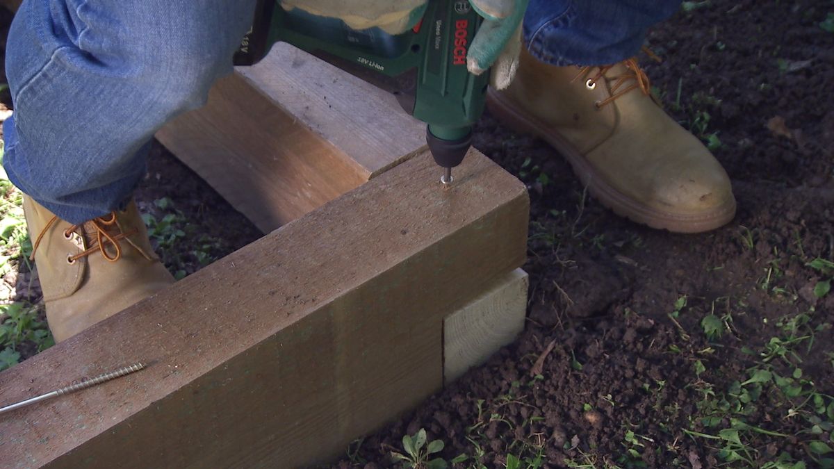 Estanque con traviesas paso 4