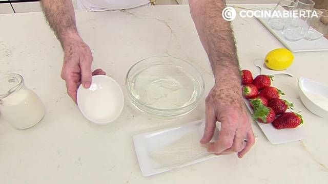 karl7123 pannacotta fresas p1