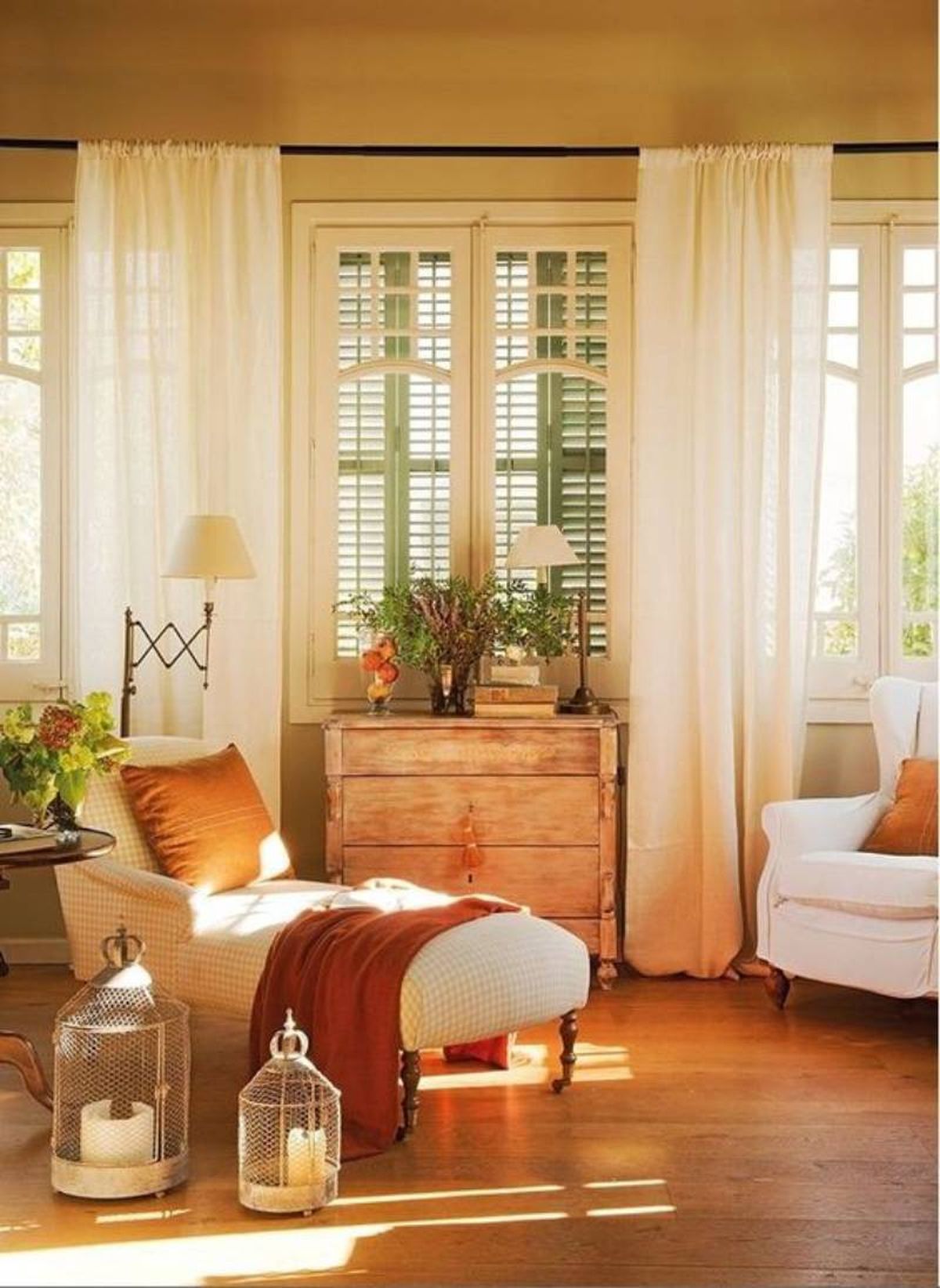 Salón acogedor de estilo provenzal.