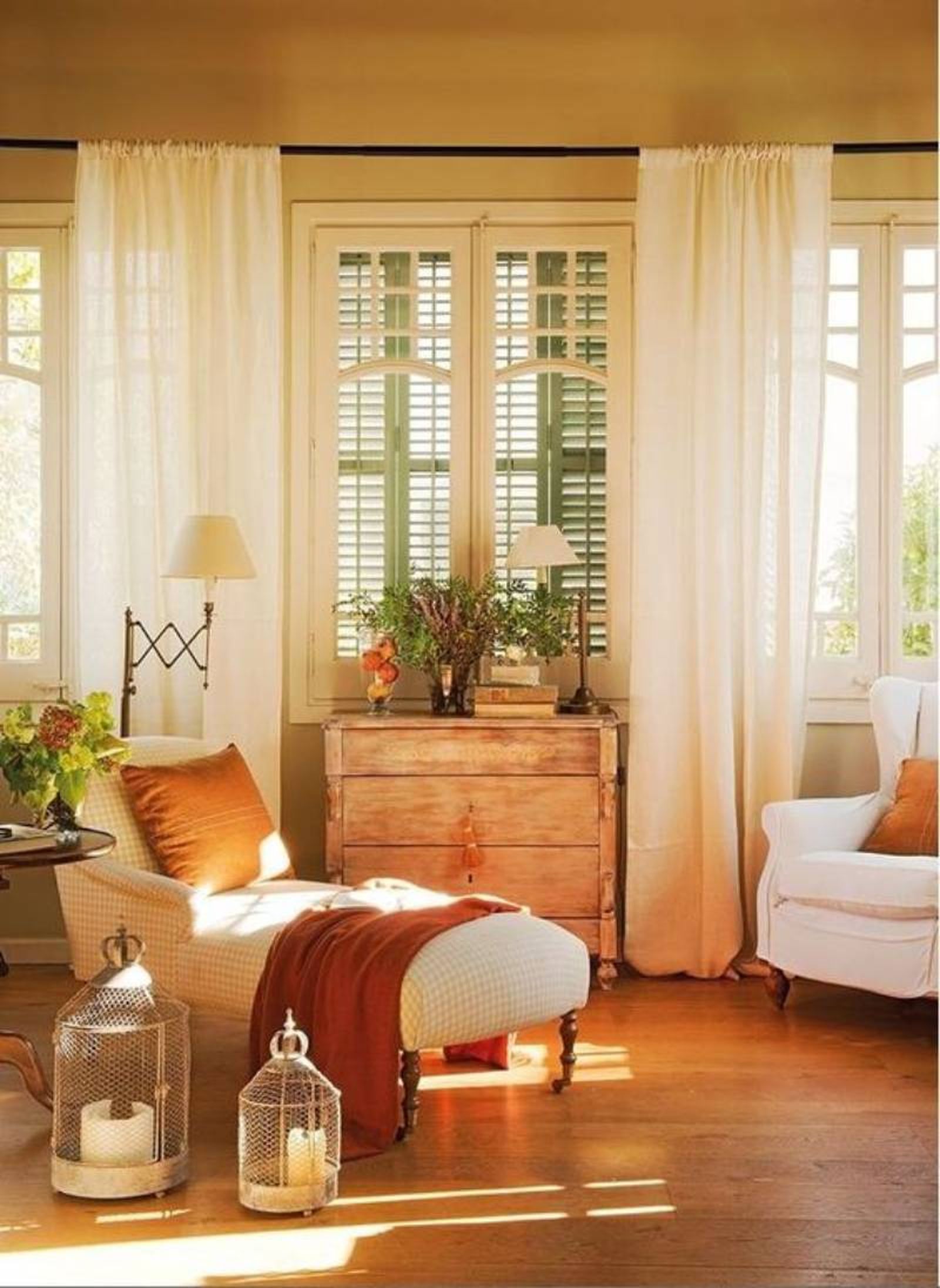 Salón acogedor de estilo provenzal.