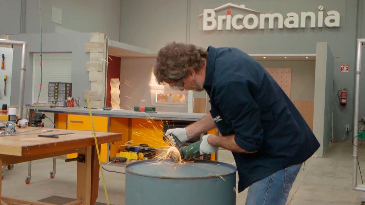 Cómo hacer una cocina en un bidón metálico paso 1