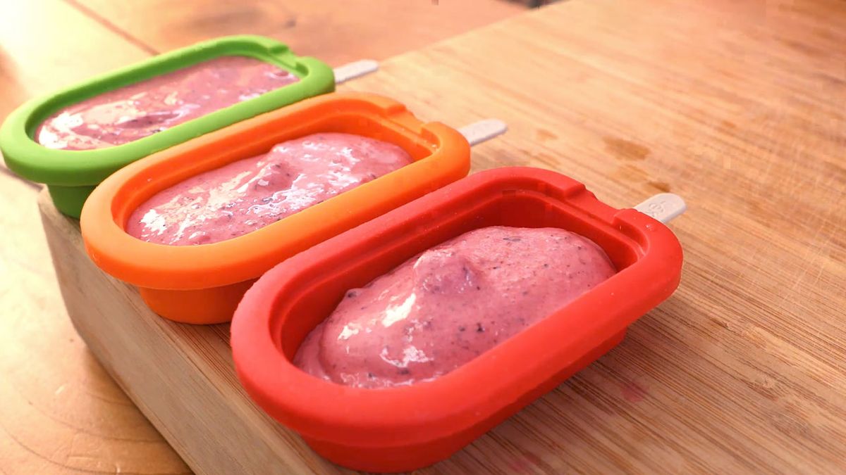 Receta de polos de frutos rojos y yogur natural  paso 2