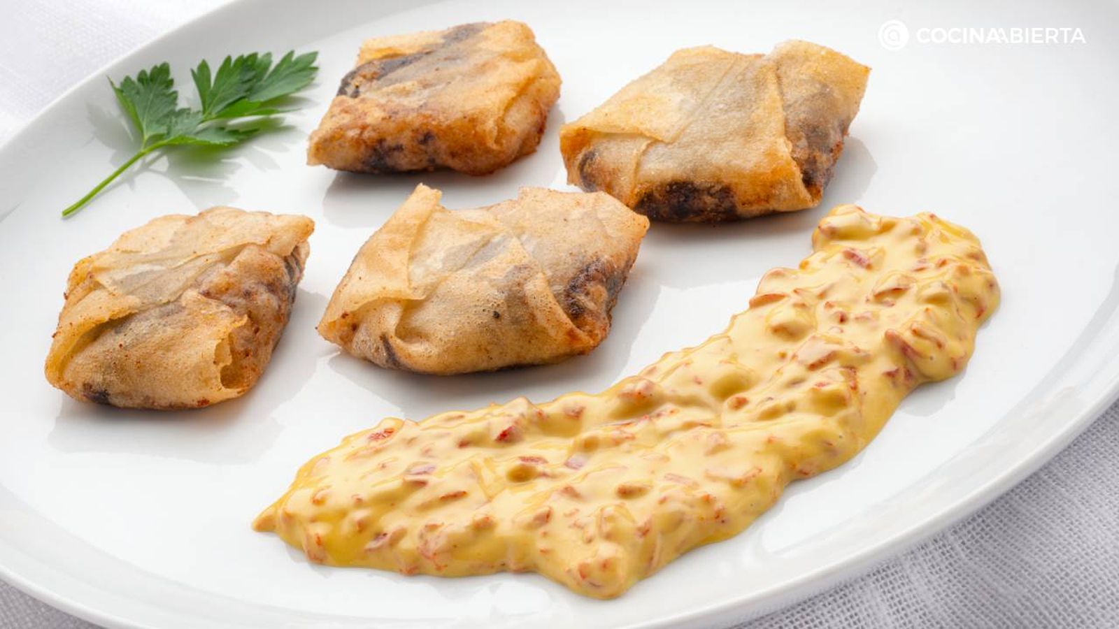 Receta de bombones de bacalao y morcilla con pasta brick