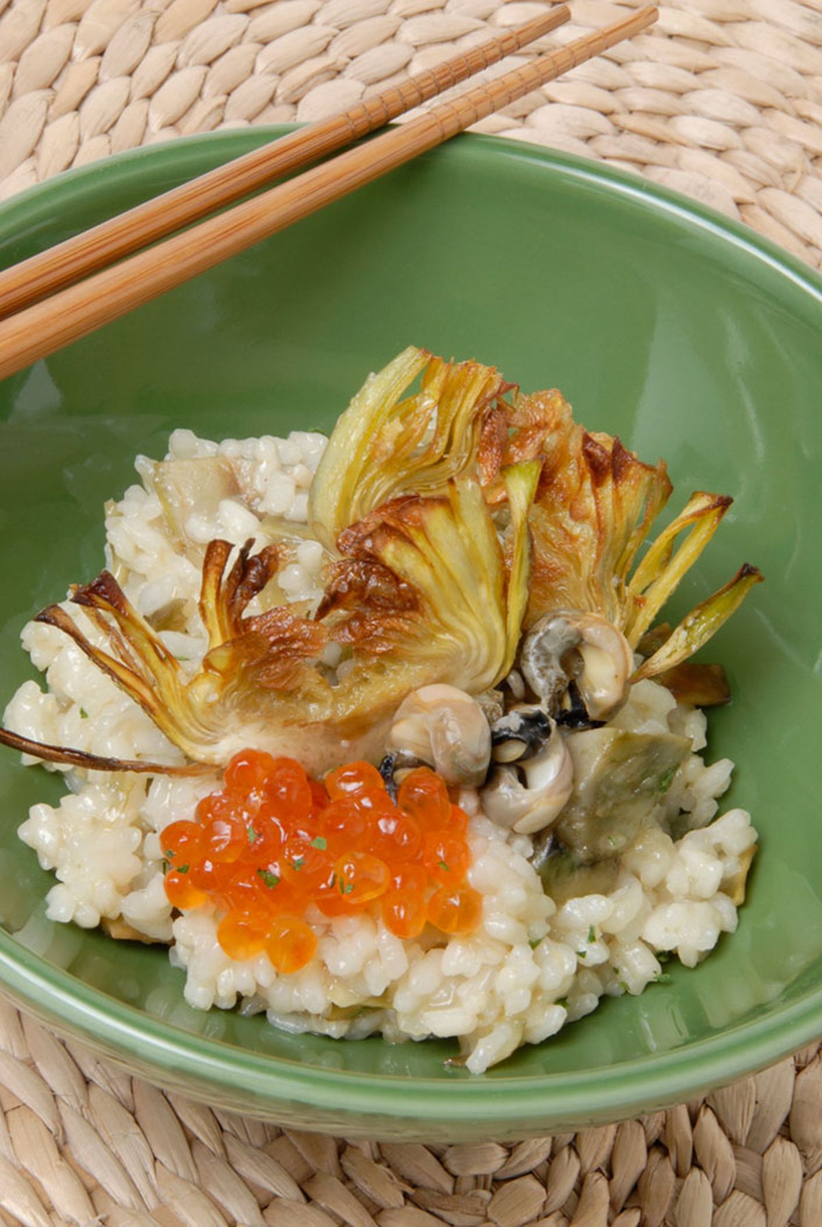 Arroz con alcachofas y bígaros