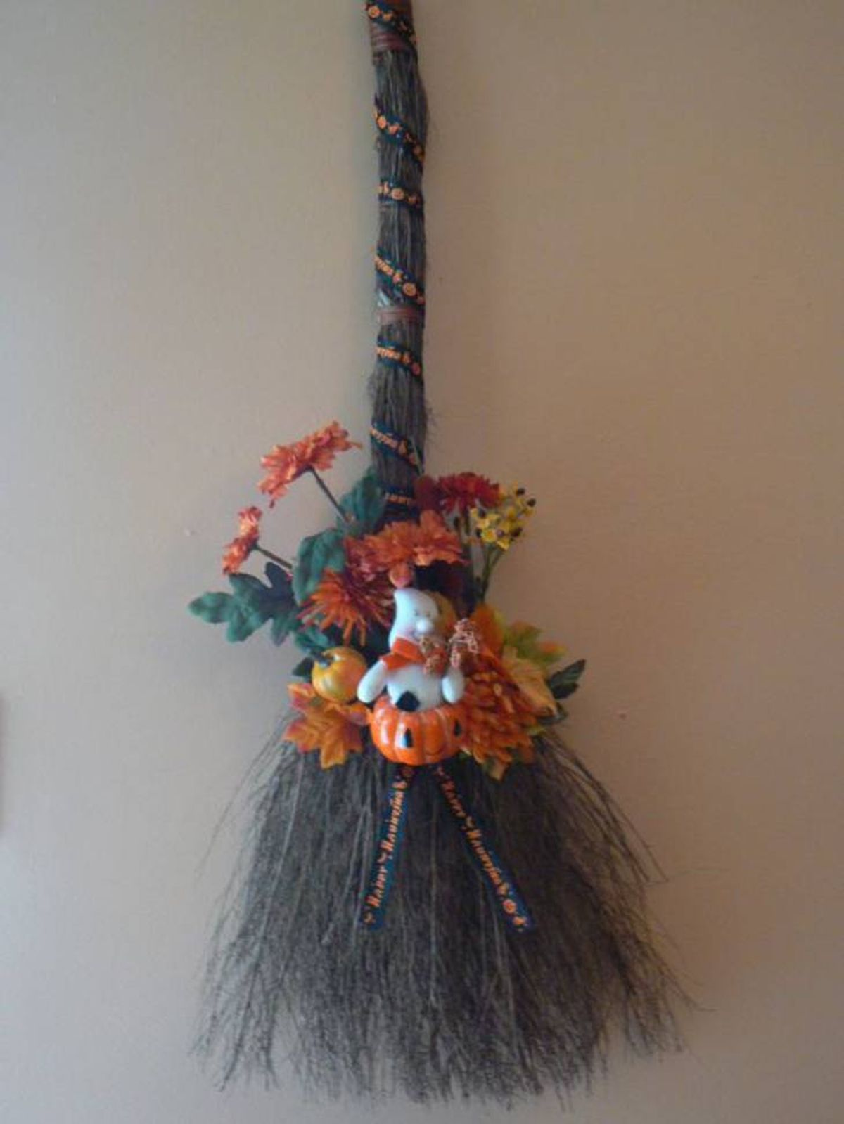 decorar escoba halloween adornos bazar pinterest marie piacenti argubright