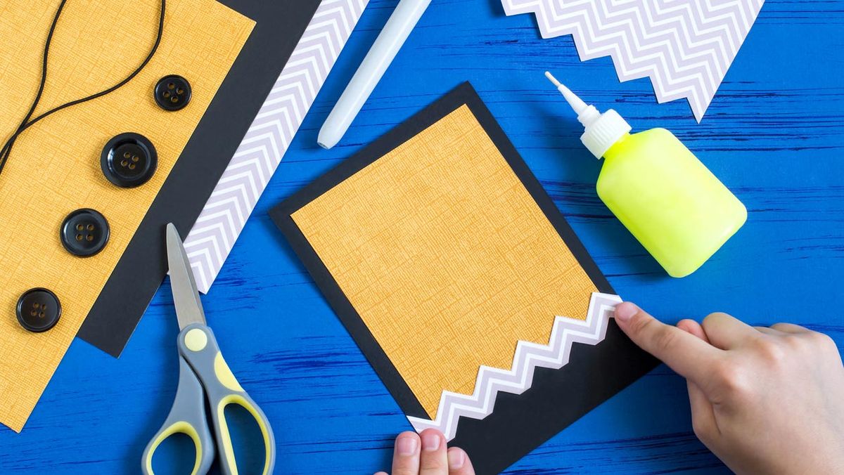 como hacer postal halloween paso 2