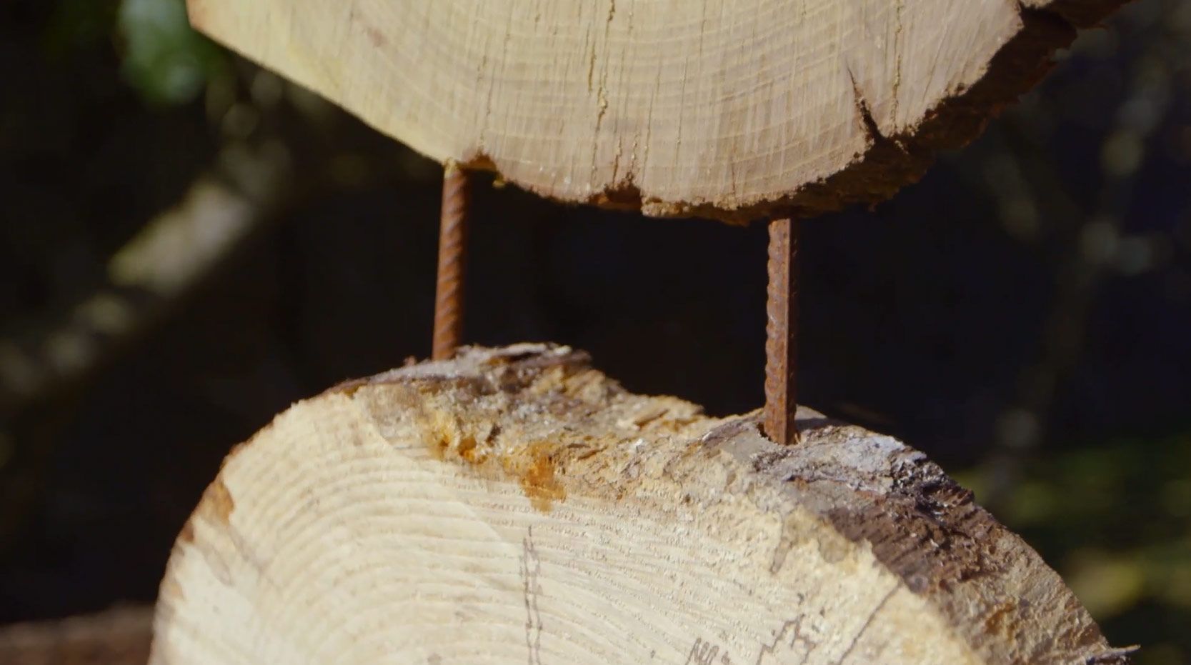 Hacer un muñeco de nieve de madera para decorar el jardín 2