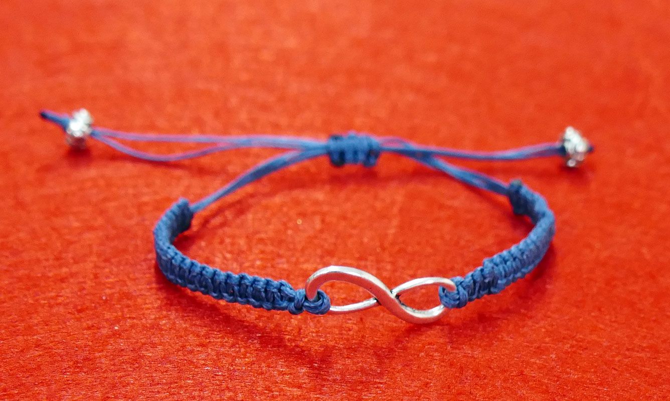cómo hacer una pulsera macrame paso12