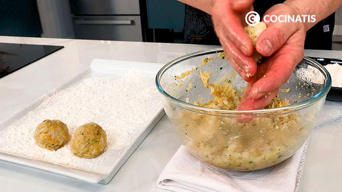 Receta de albóndigas de bacalao  paso 3