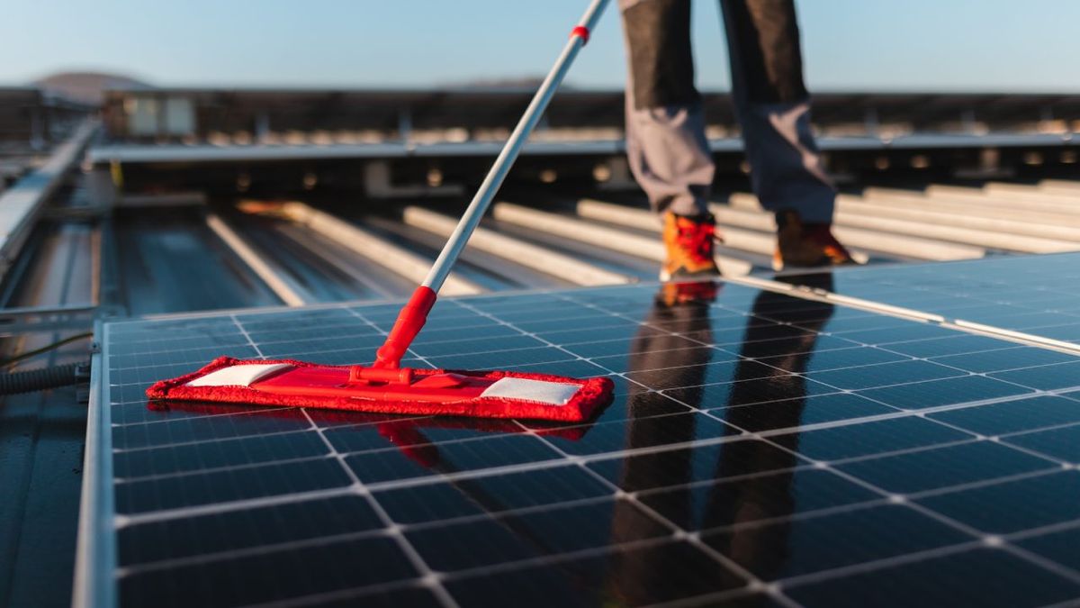 como limpiar placas solares