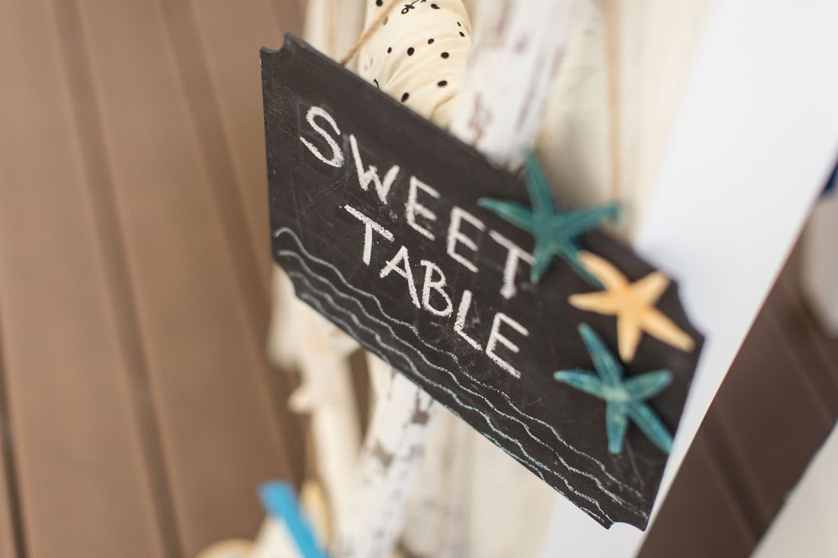 Decorar mesa de postres o cumpleaños de estilo marinero   pizarras