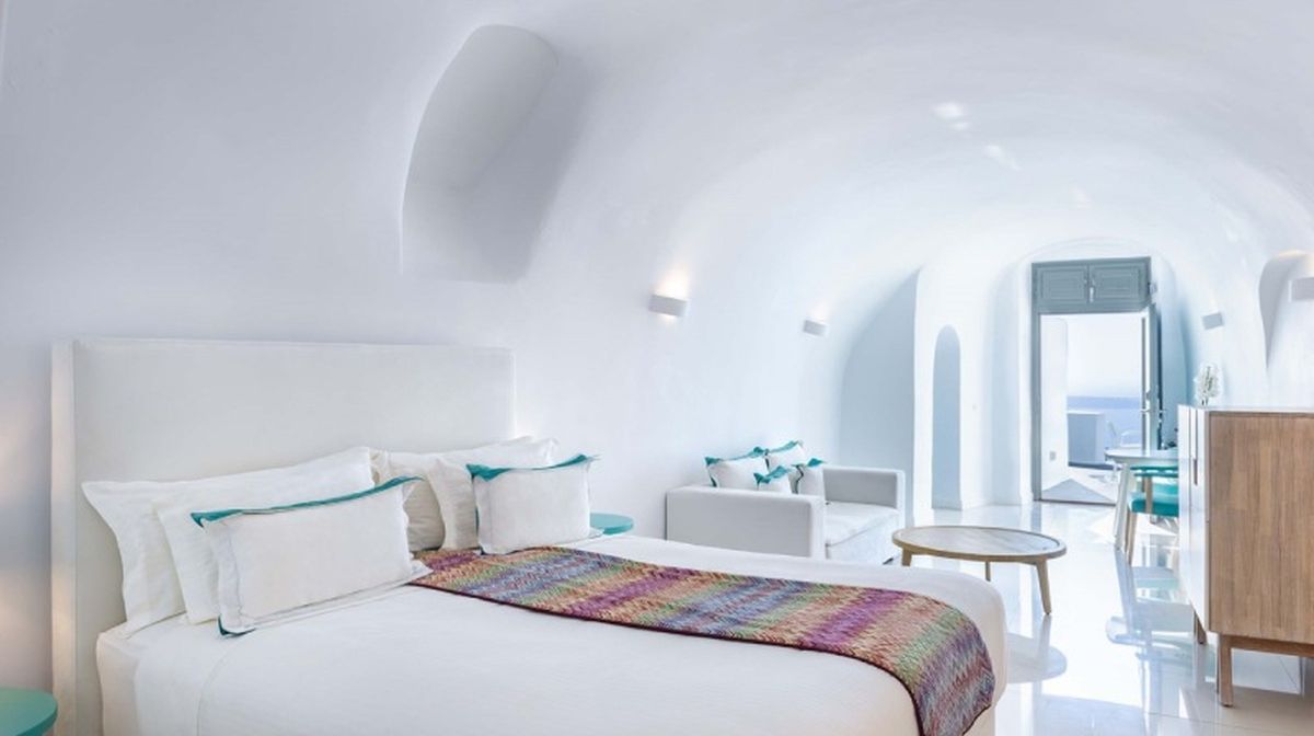 Suit de Katikies Chromata en Santorini